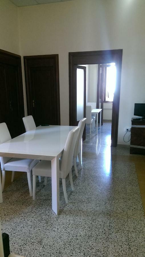Palazzo Don Ruggiero Hotel San Ferdinando di Puglia ภายนอก รูปภาพ