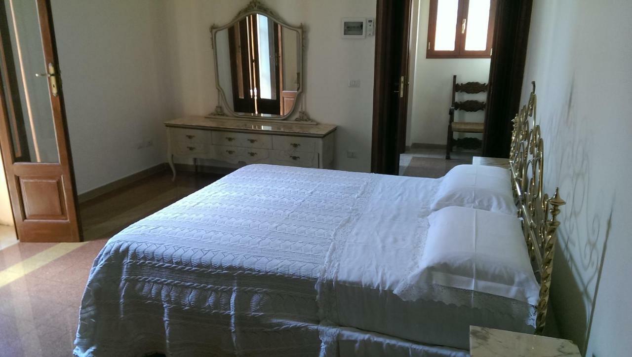 Palazzo Don Ruggiero Hotel San Ferdinando di Puglia ภายนอก รูปภาพ