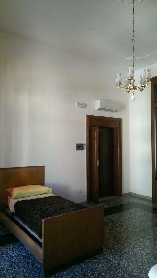Palazzo Don Ruggiero Hotel San Ferdinando di Puglia ภายนอก รูปภาพ